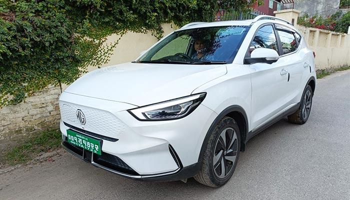 mg zs ev suv car rental in nepal